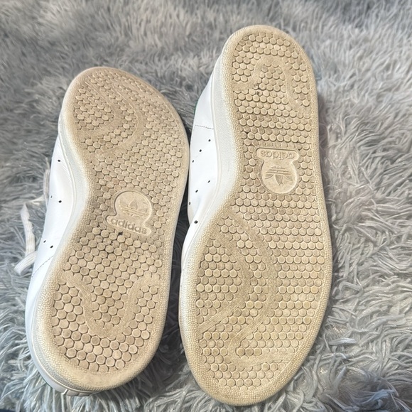 Adidas White Sneakers with Green Accents - Picture 6 of 6